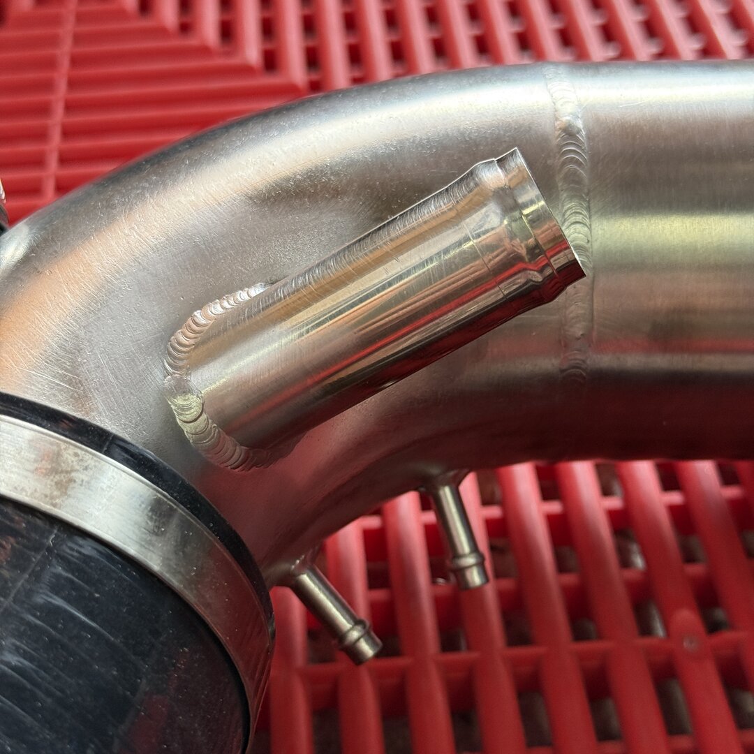 Ansaugung für 1.8T mit Garrett/Pulsar G25-550/G25-660, GT28/GTX28 i.V.m. Topmount Abgaskrümmer