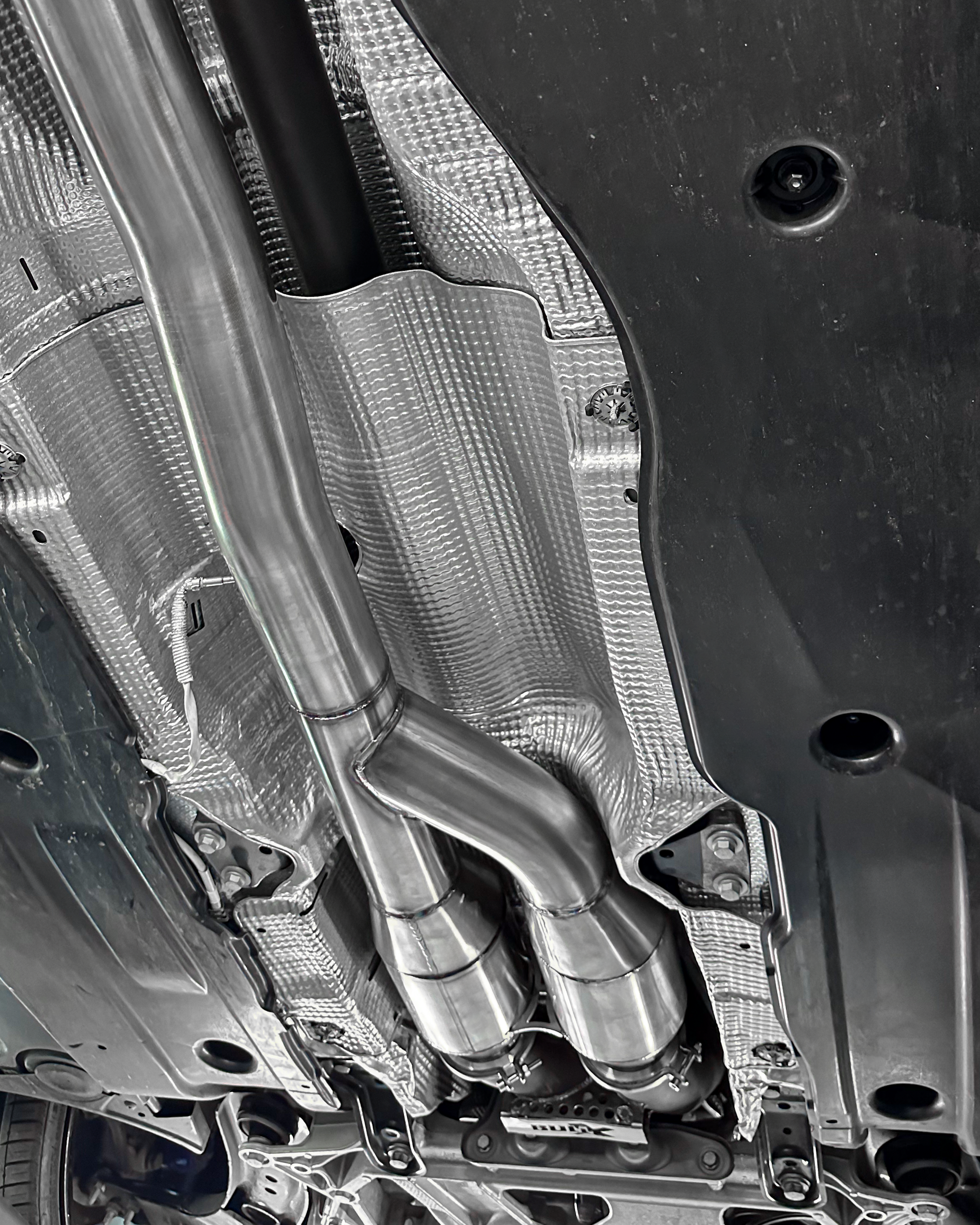 Bull-X 2.0 TSI E6 OPF AWD EGO OPF Attrappen Downpipe Unterteil