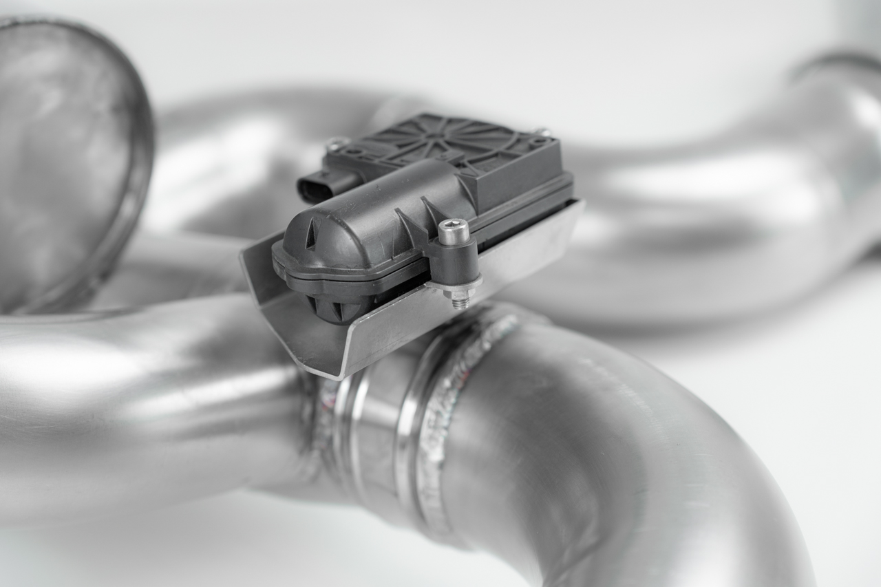 EGO-X Abgasanlage 3,5" VW Golf 8 R 320/333PS (ab 96dB)