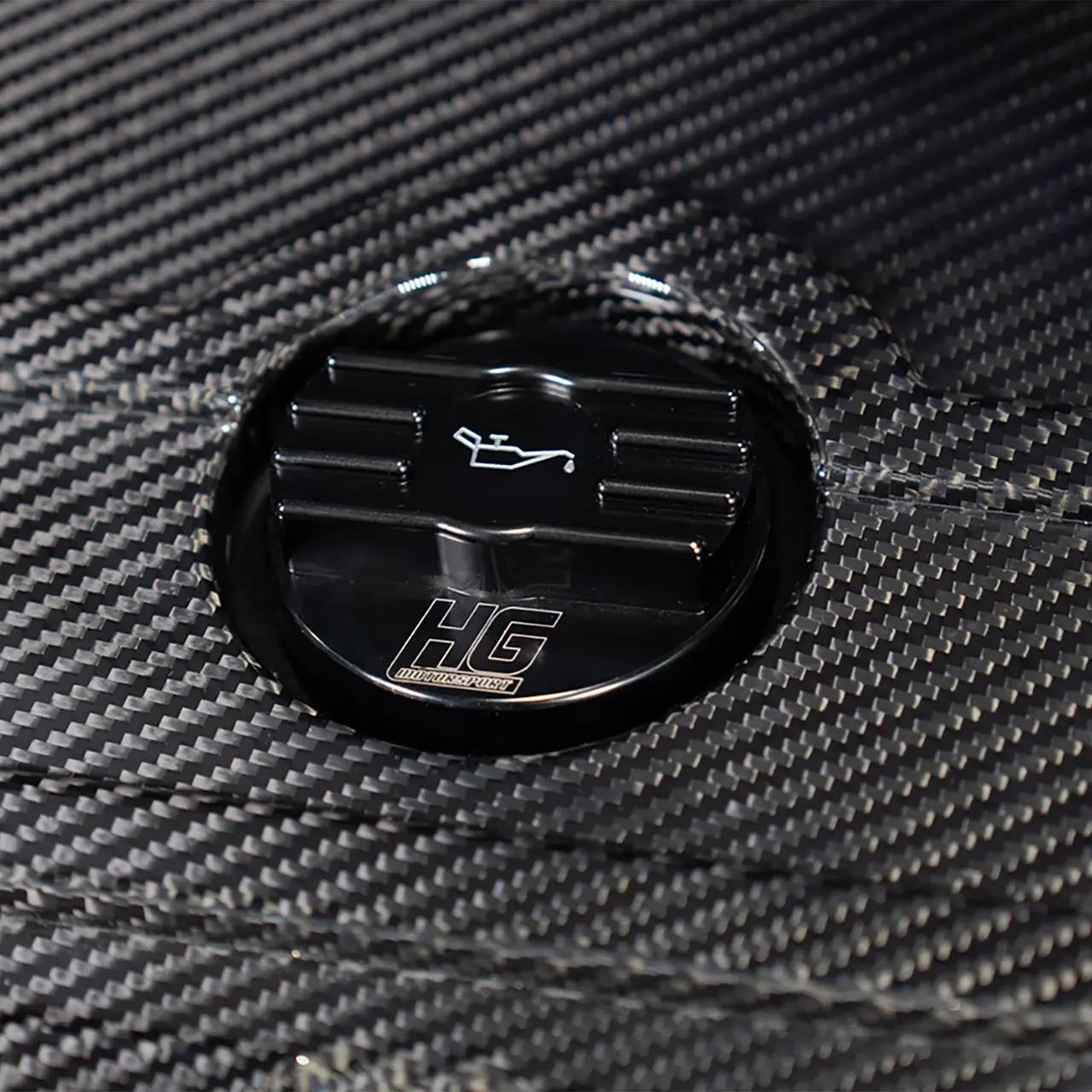 Öldeckel Cover schwarz HG-Motorsport Logo PQ35 Plattform (z.B. Golf 5/6)