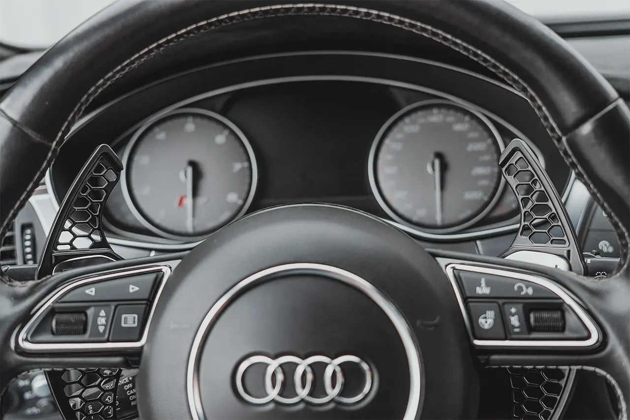 Schaltwippen "HG-Design" Audi (z.B. A3 8P, A4 B7/B8, A5 B8. A6/A7 4G, TT 8J)