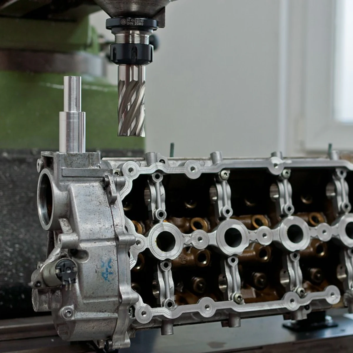 2.0L TFSI EA113 Rollenstößel Gehäuse fräsen BAR-TEK®