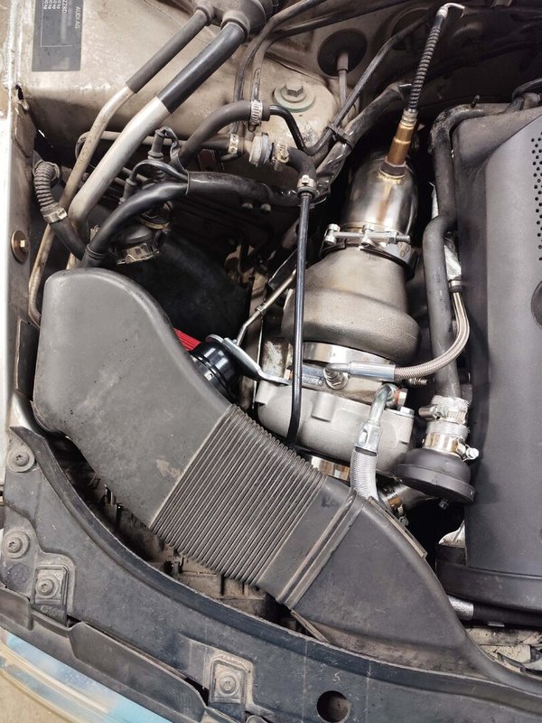 1.8T längs Plug & Play Turbo Kit: Pulsar G25-550 + Krümmer + Downpipe + Leitungen + Ansaugrohr