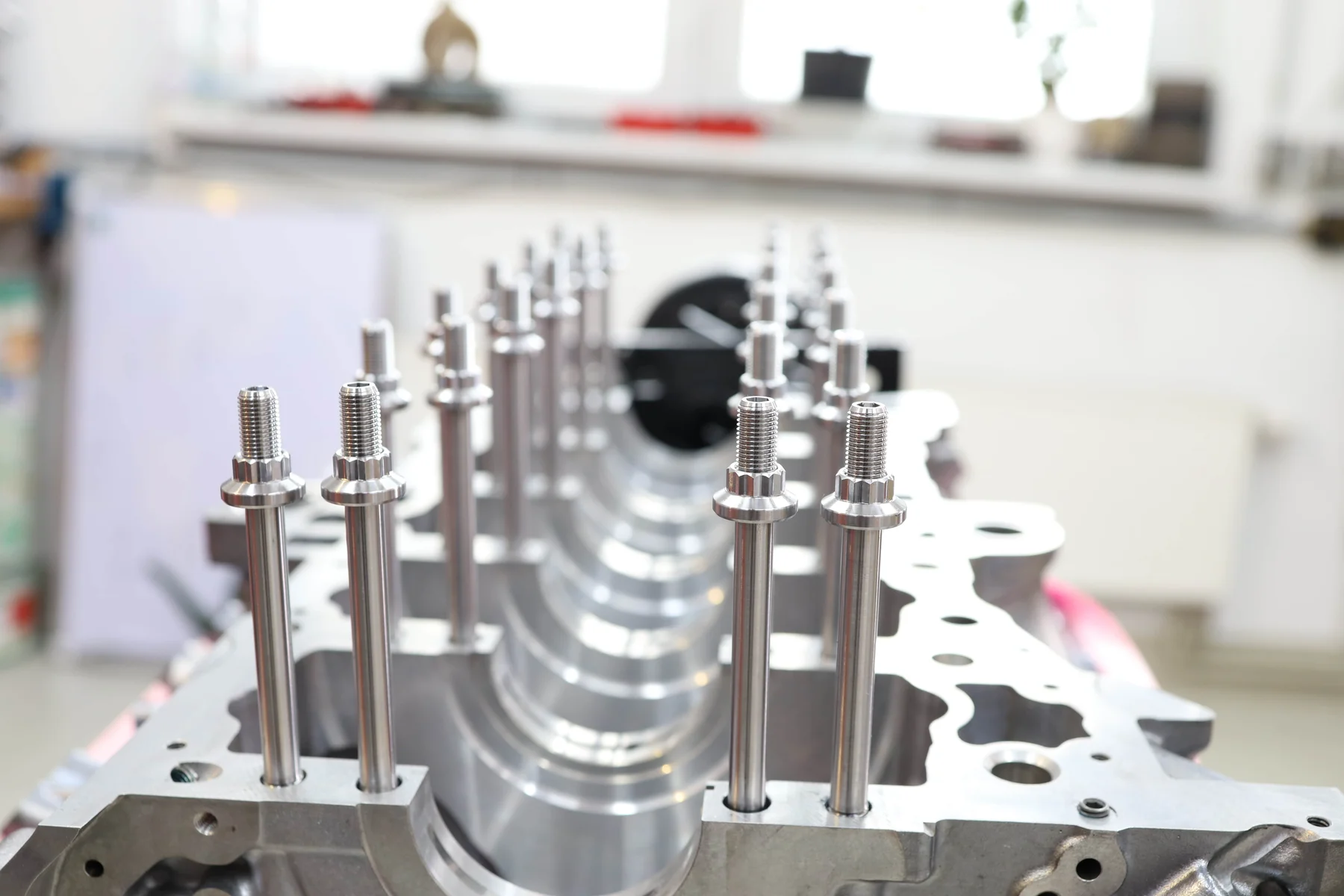 5.2L FSI Audi R8 Gen.2 & Lamborghini Huracan V10 High End Stehbolzen Block BAR-TEK®