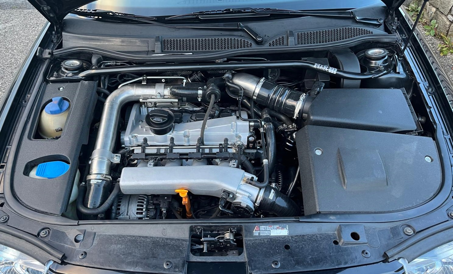 Ansaugung für 1.8T mit Garrett/Pulsar G25-550/G25-660, GT28/GTX28 i.V.m. Topmount Abgaskrümmer