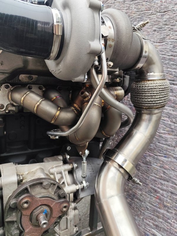 1.8T 20V Plug & Play Turbo Kit: Pulsar G25-550 + Stoßaufladungskrümmer + Downpipe