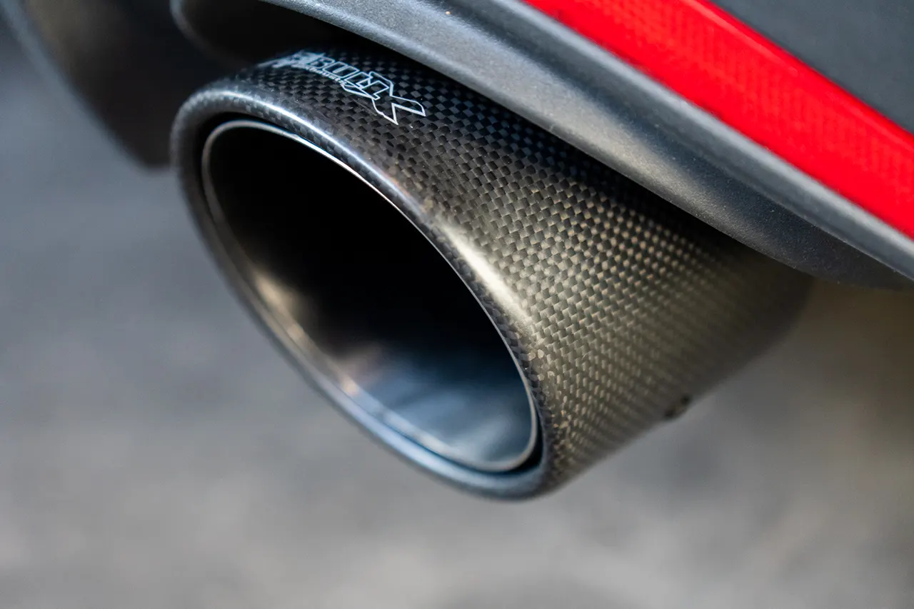 Bull-X Endrohrset: Carbon 2x114mm Hyundai i30N inkl. Performance