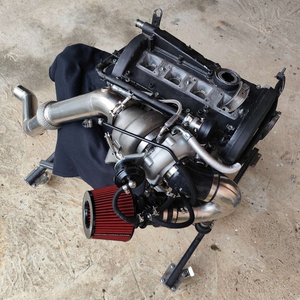 1.8T längs Plug & Play Turbo Kit: Pulsar G25-550 + Krümmer + Downpipe + Leitungen + Ansaugrohr